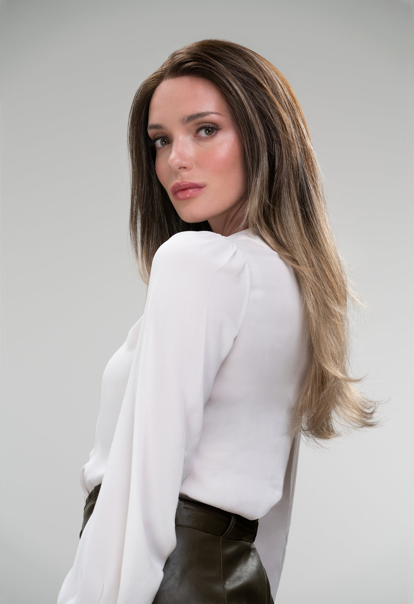 Zara Lite I Jon Renau